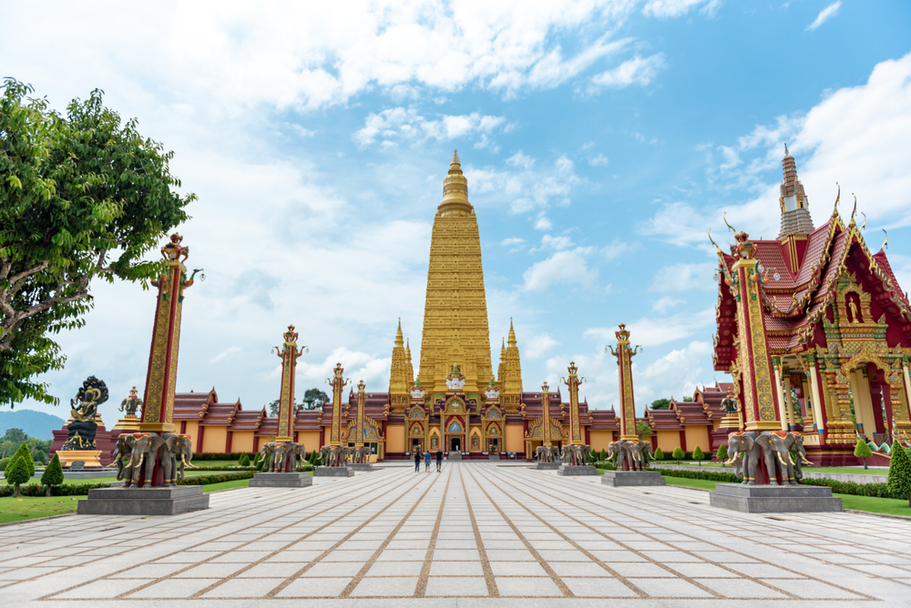 Pagoda,In,Bang,Thong,Temple,Or,Wat,Mahathat,Wachira,Mongkhon,